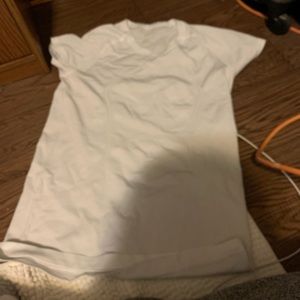 Lululemon workout top.